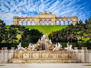 Gloriette & Fontana di Nettuno