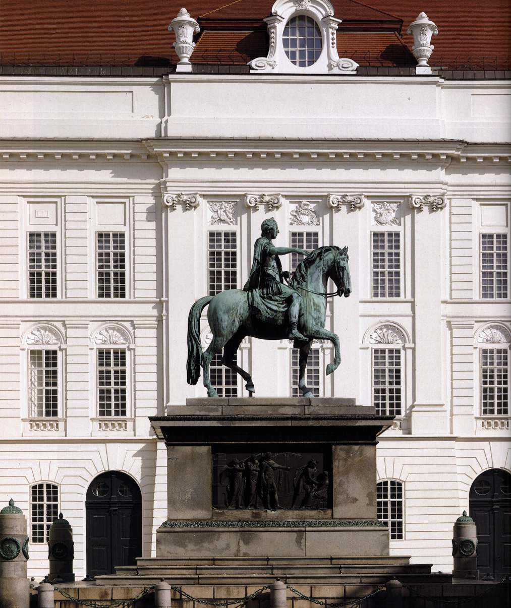 statua equestre dell'imperatore giuseppe II